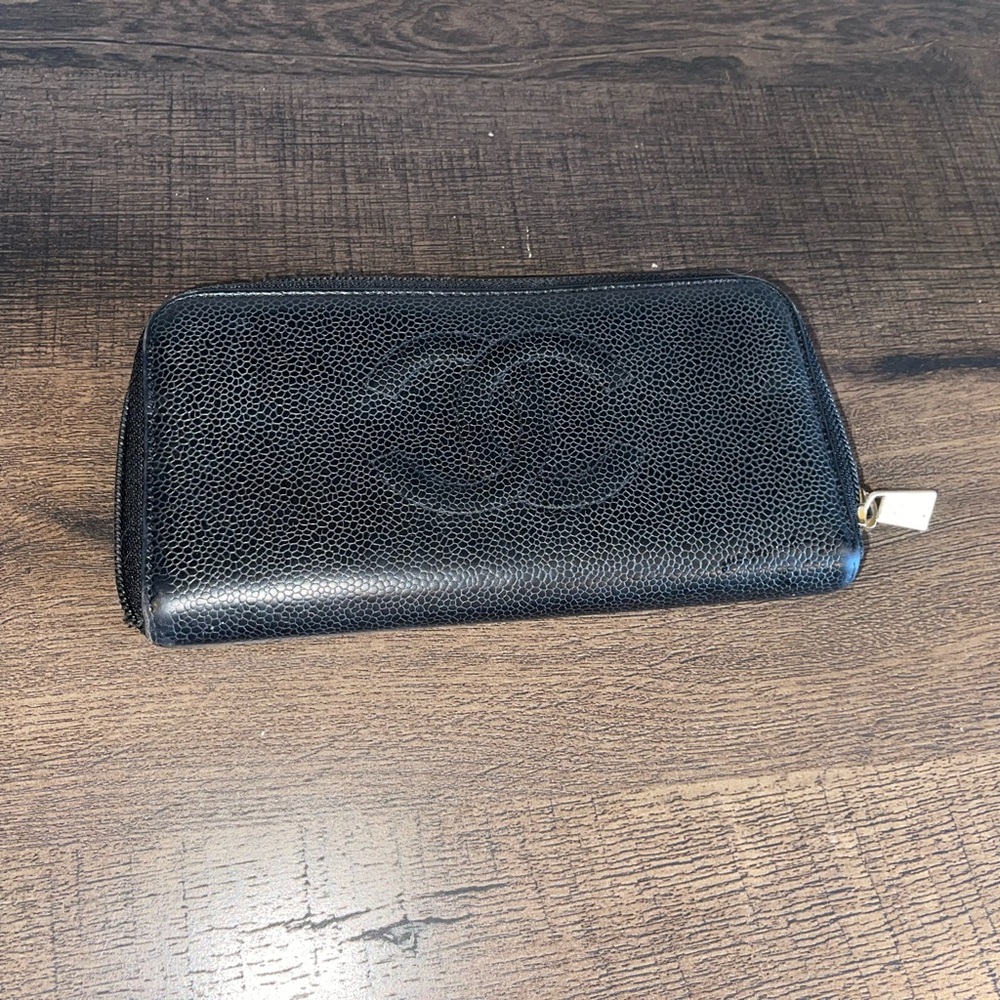 Caviar Large Timeless CC Zip Around Wallet Black